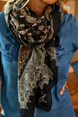 Echarpe noire - Anouk