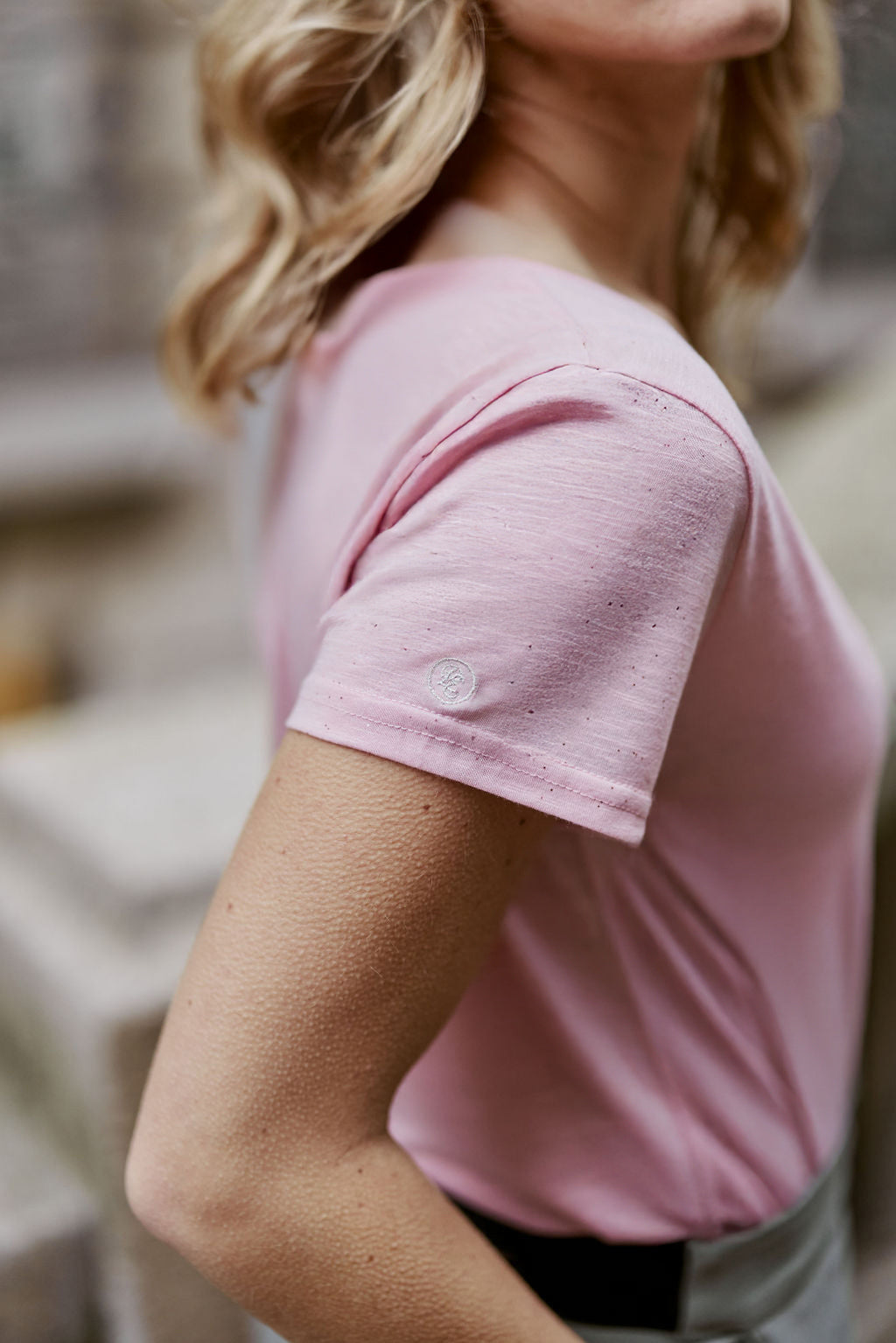 T-shirt col V vieux rose - Elvie